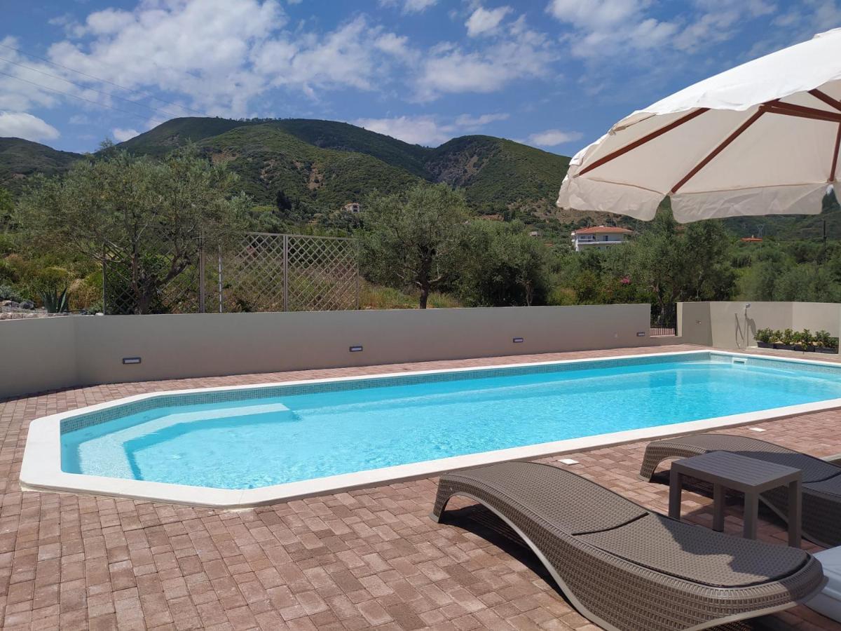 Venetiko Villas 纳弗帕克托斯 外观 照片